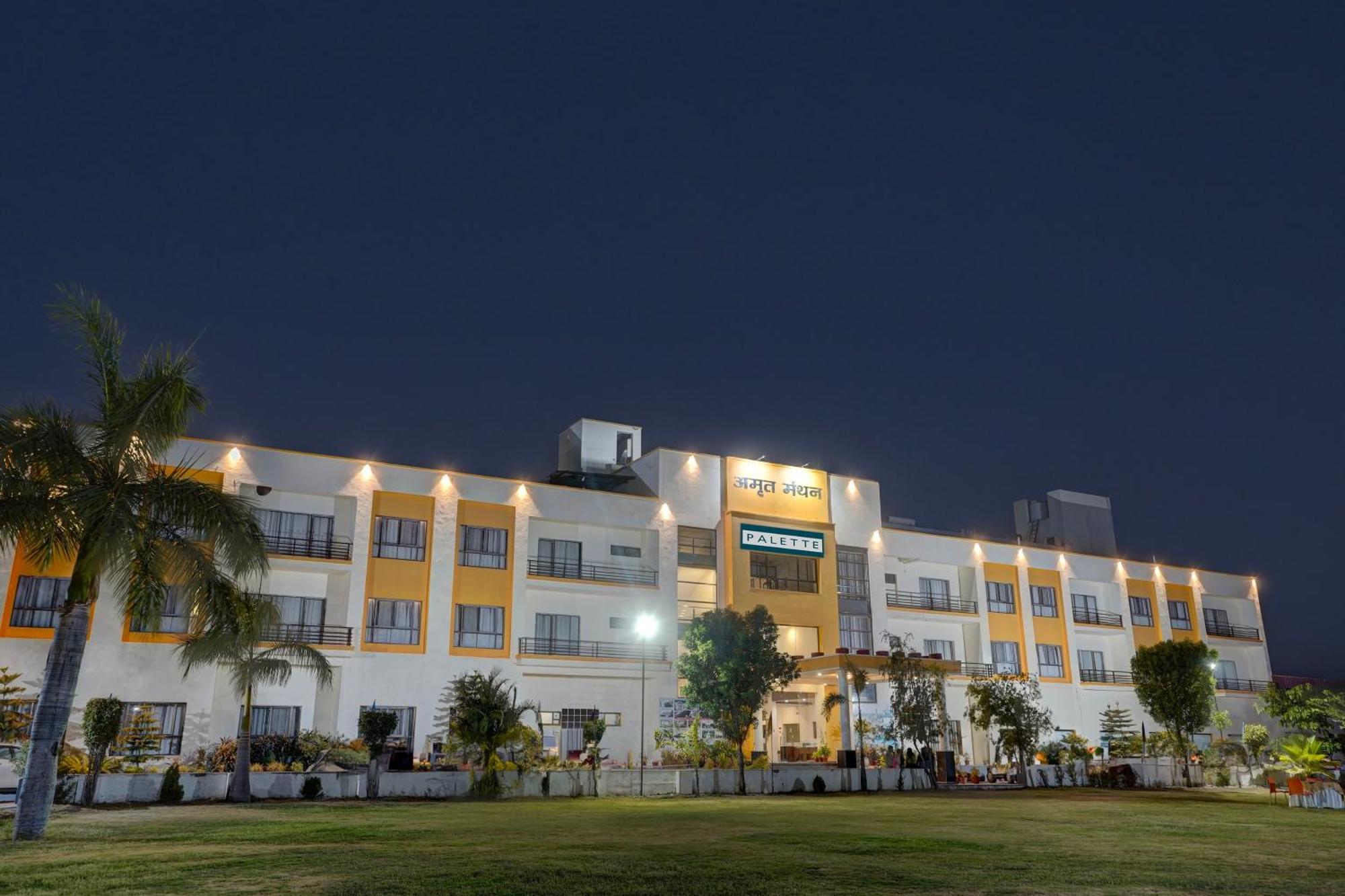 Hotel Amrit Manthan Chittorgarh Esterno foto
