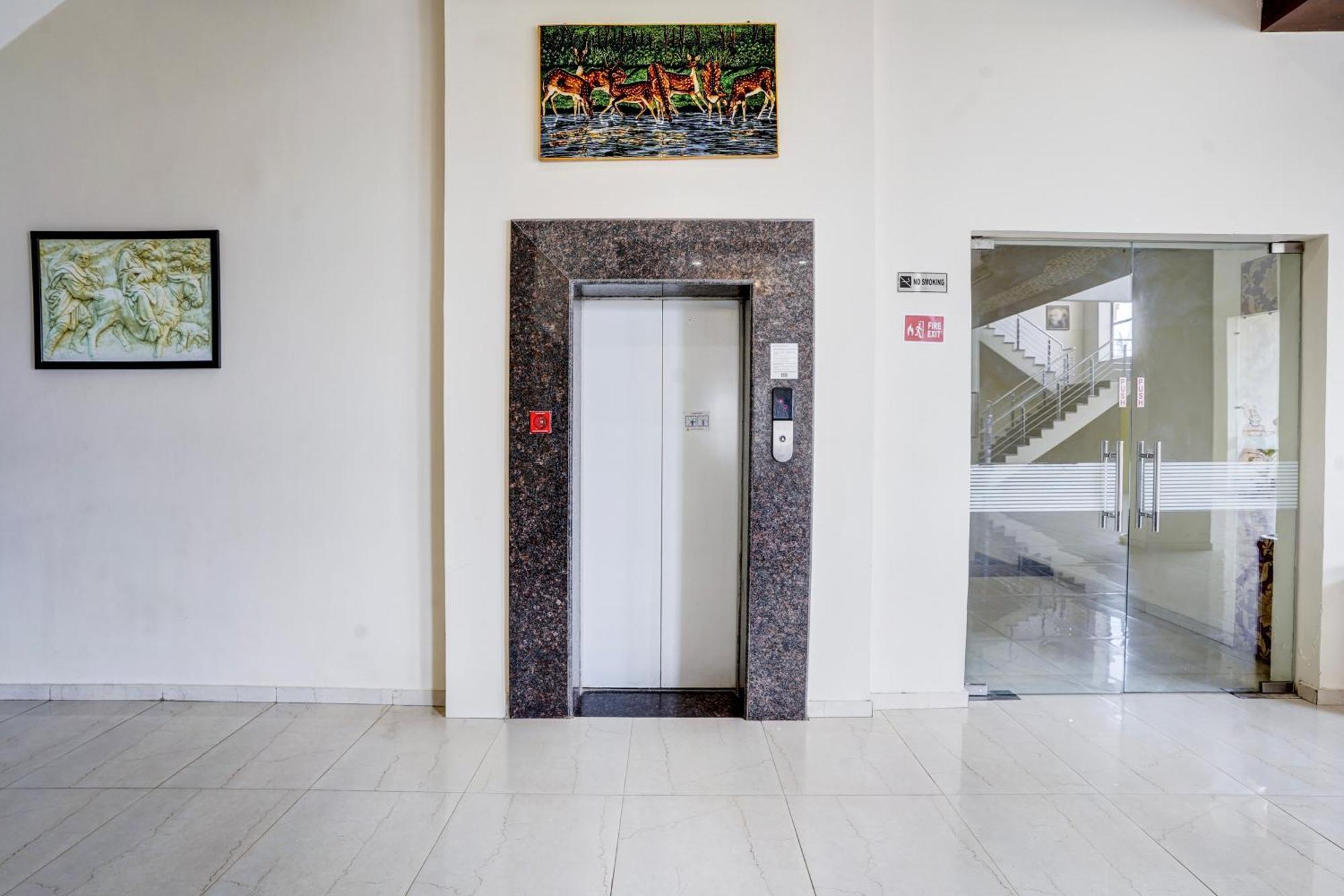 Hotel Amrit Manthan Chittorgarh Esterno foto