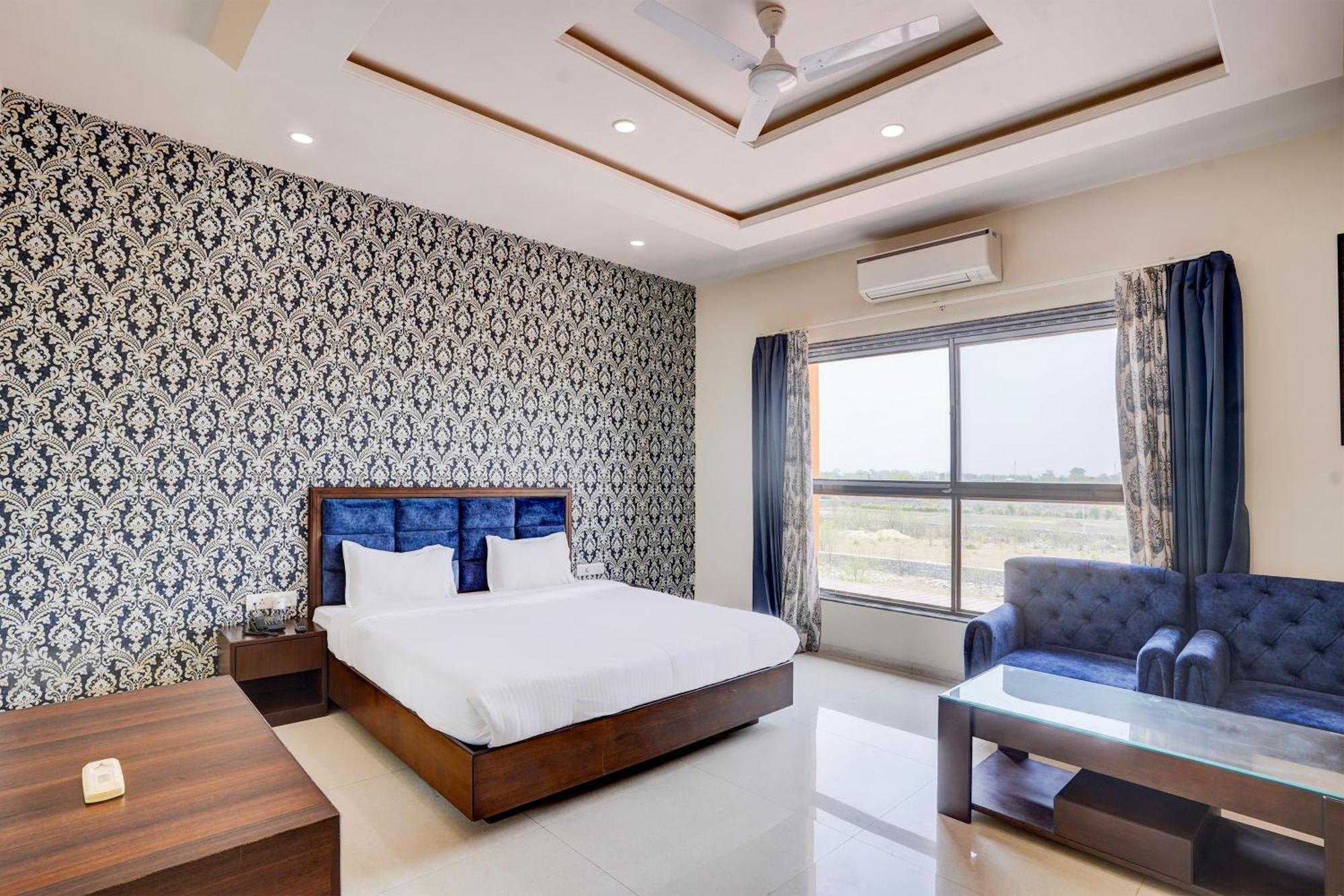 Hotel Amrit Manthan Chittorgarh Esterno foto