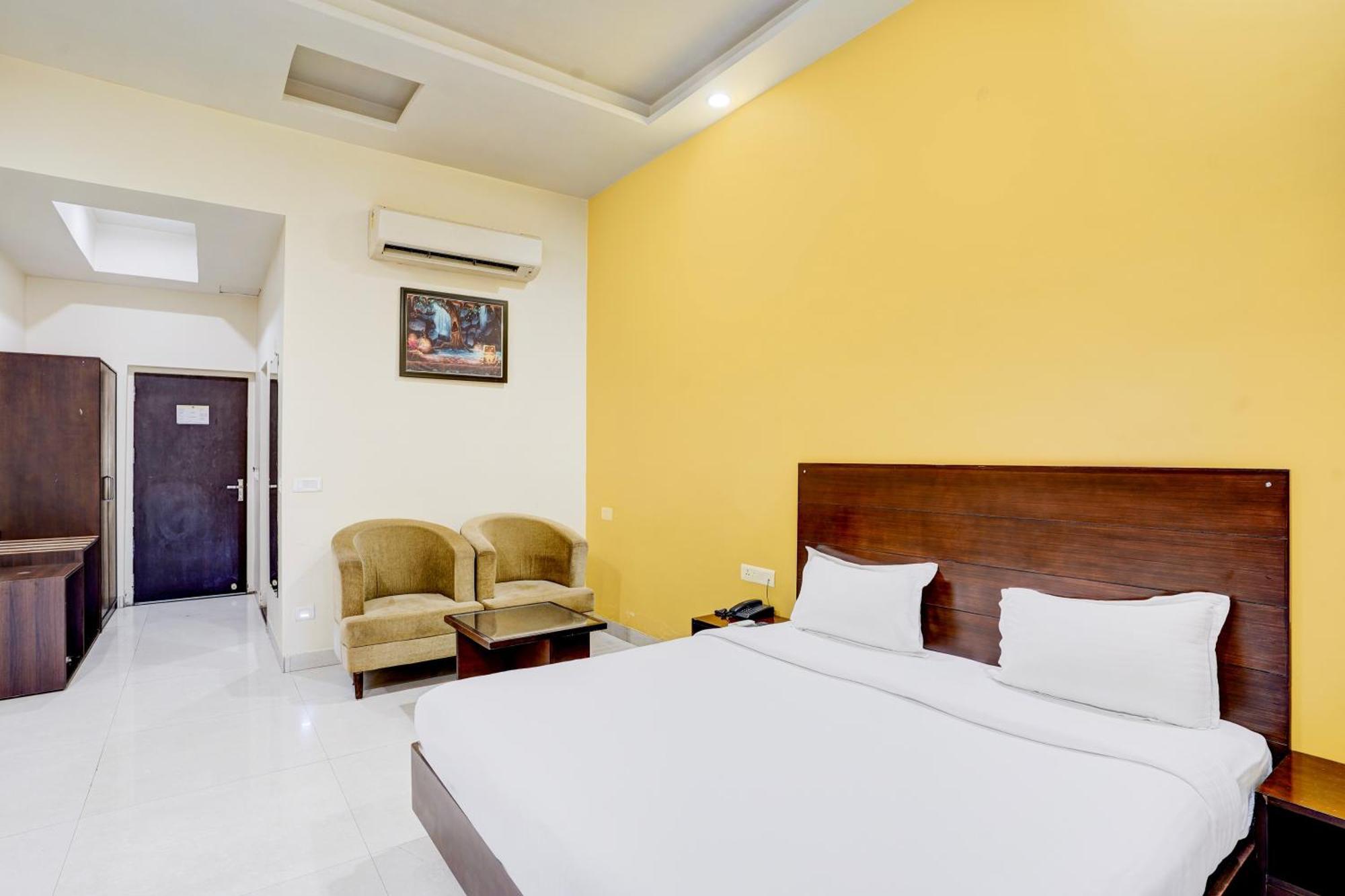 Hotel Amrit Manthan Chittorgarh Esterno foto