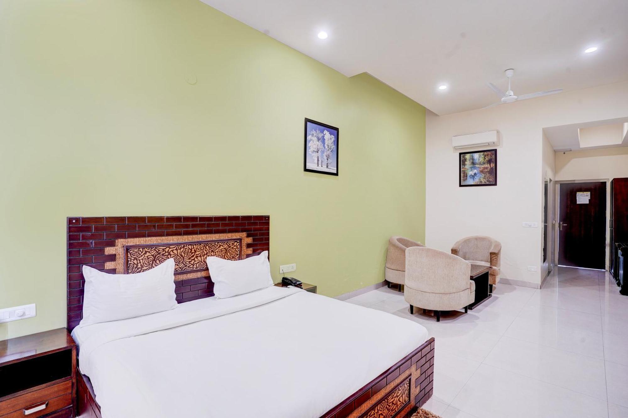 Hotel Amrit Manthan Chittorgarh Esterno foto