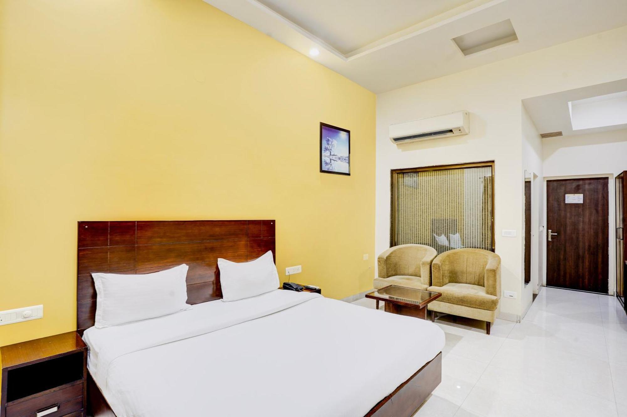 Hotel Amrit Manthan Chittorgarh Esterno foto